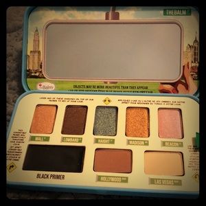 NEW Day2nite shadow palette. Never been used!
